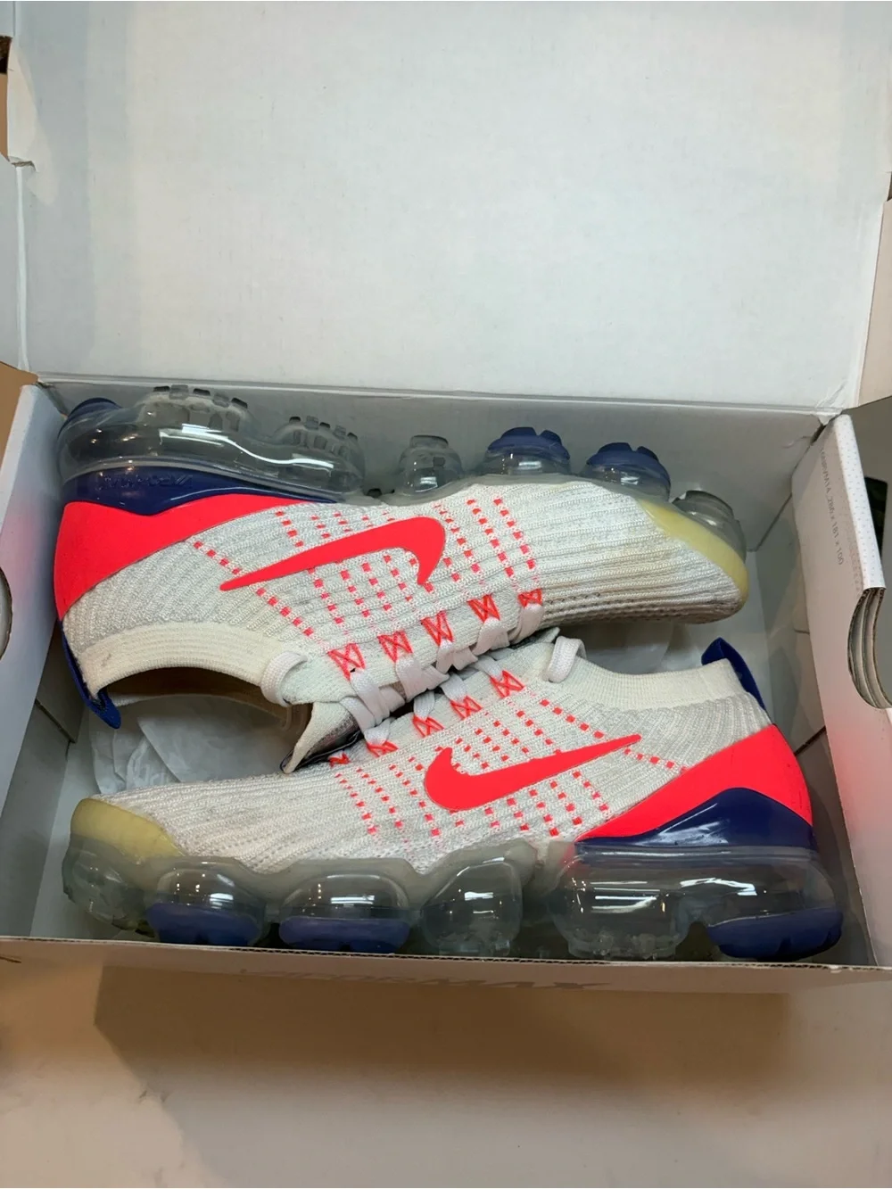 Nike Air Vapormax Flyknit 3 Rare Crimson Colorway Women’s size 7 Sneakers